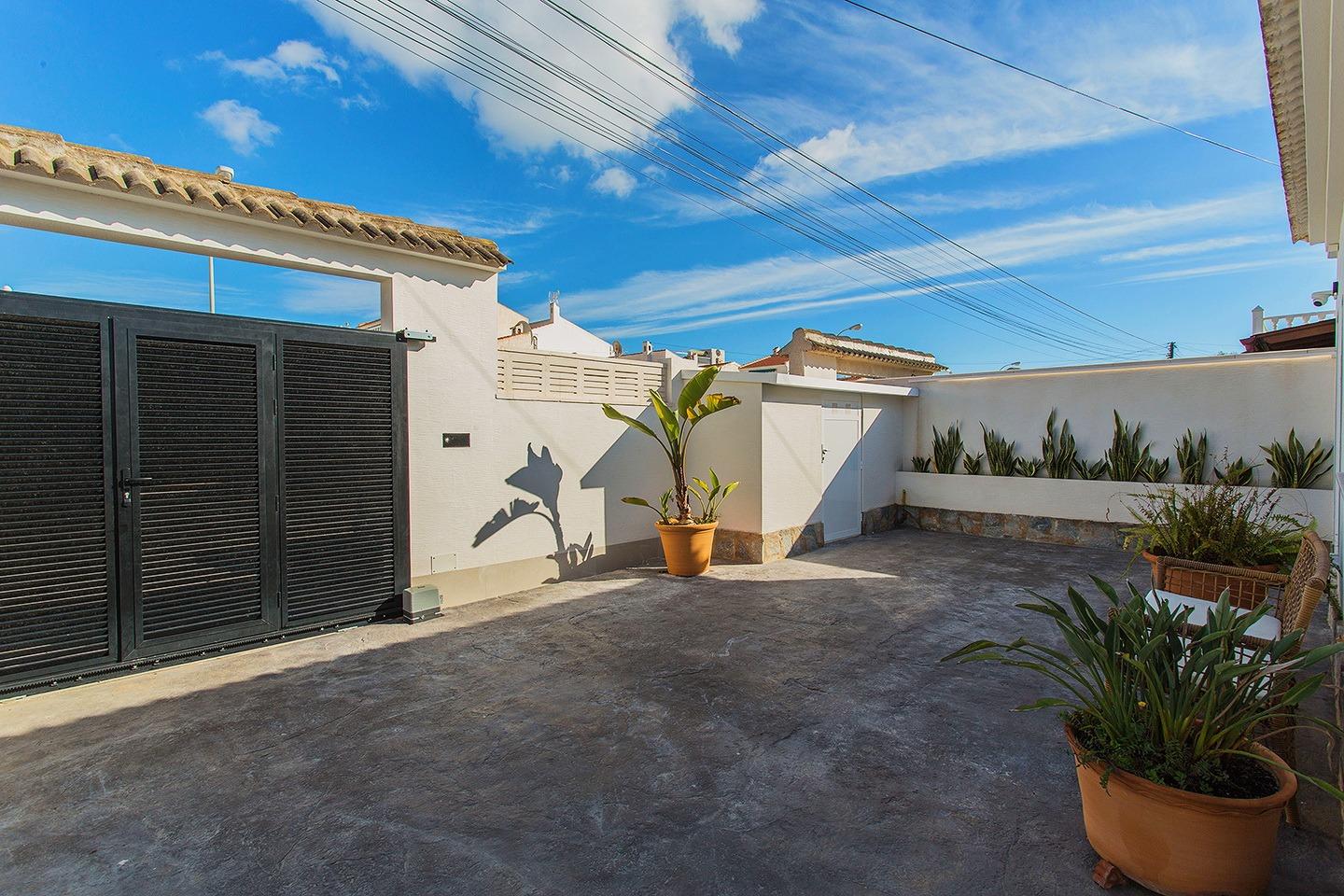 Town House for Sale in Torrevieja, Alicante