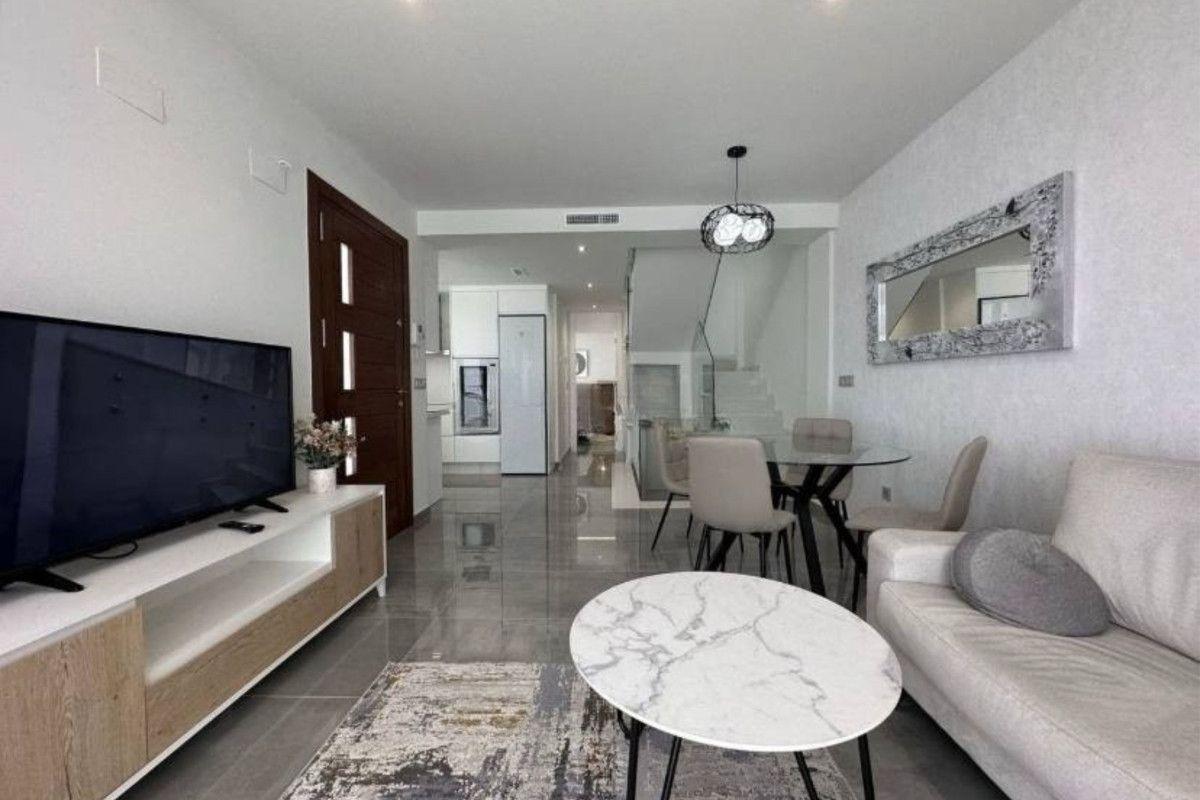 Villa for Sale in Torrevieja, Alicante