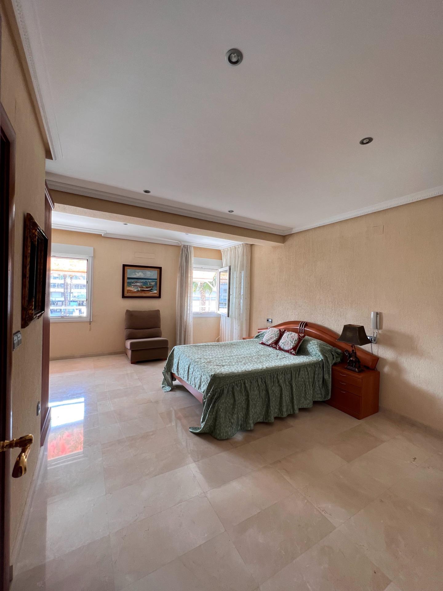 Duplex for Sale in Torrevieja, Alicante