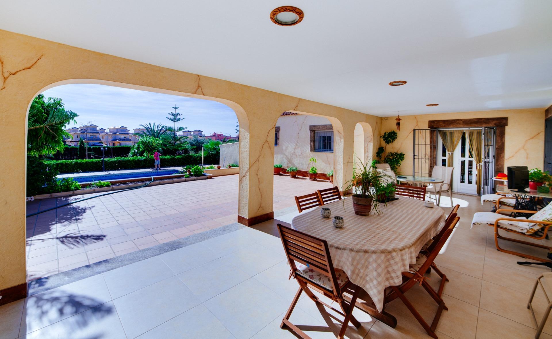 Villa for Sale in Los Montesinos, Alicante