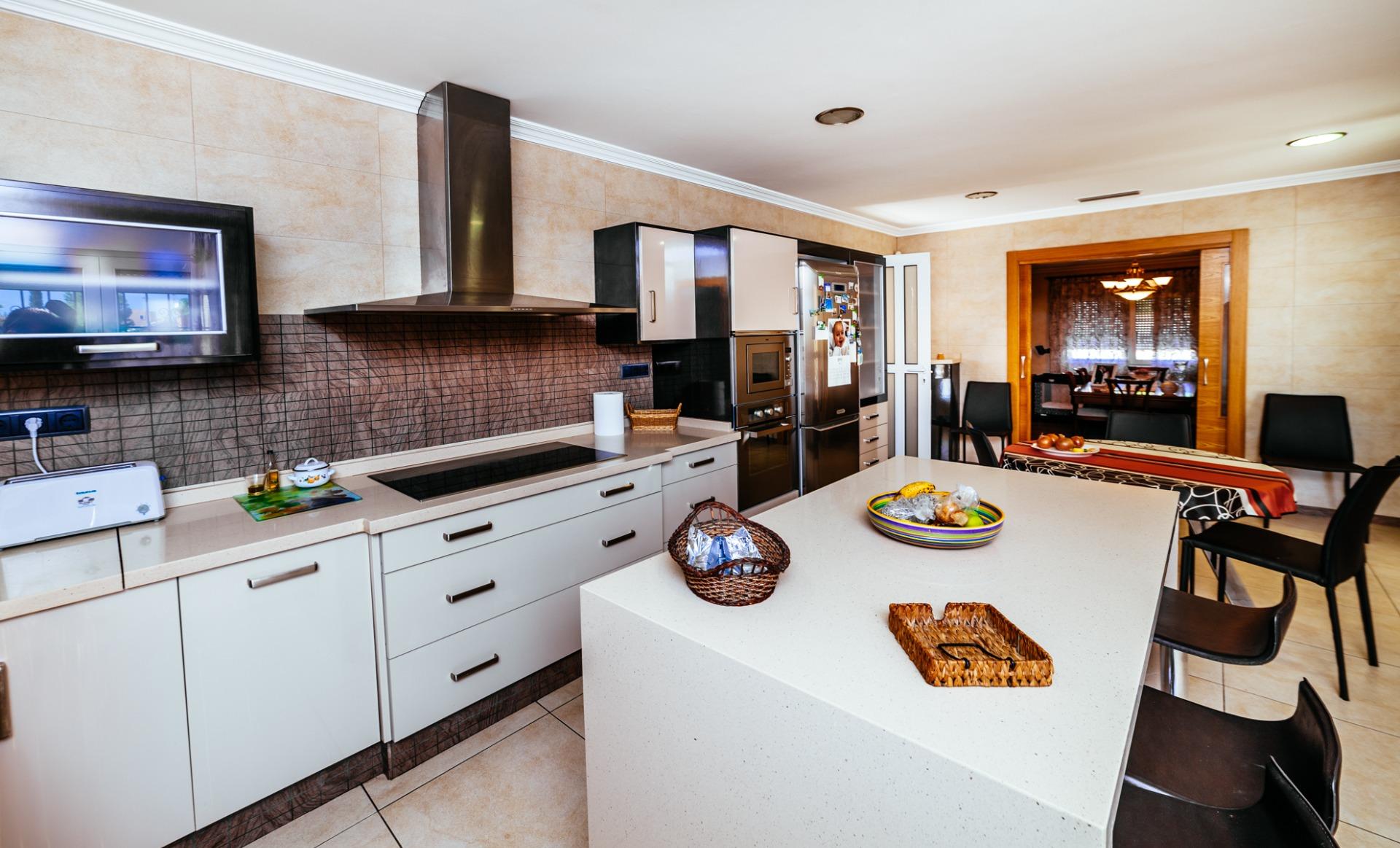 Villa for Sale in Los Montesinos, Alicante
