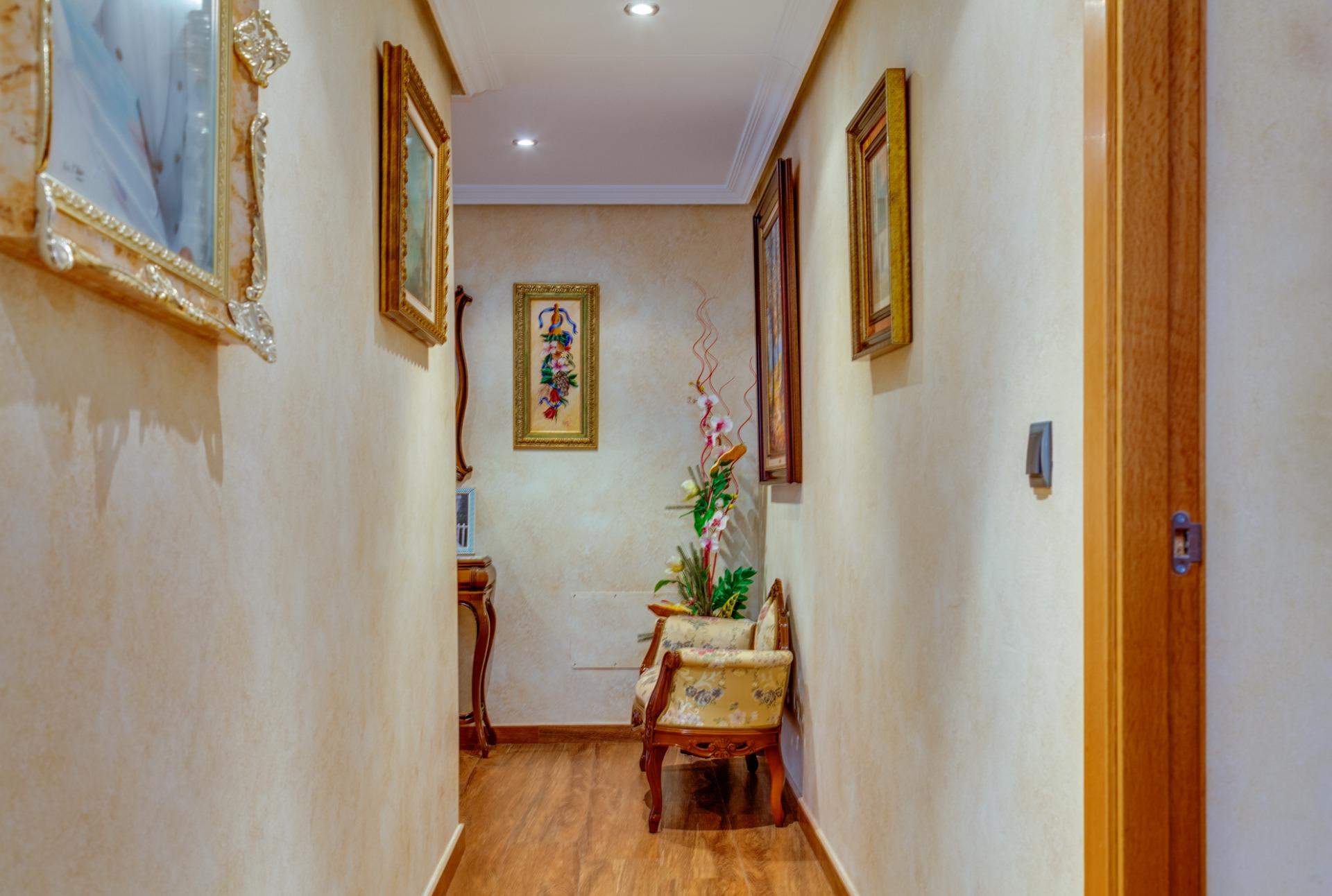 Villa for Sale in Los Montesinos, Alicante