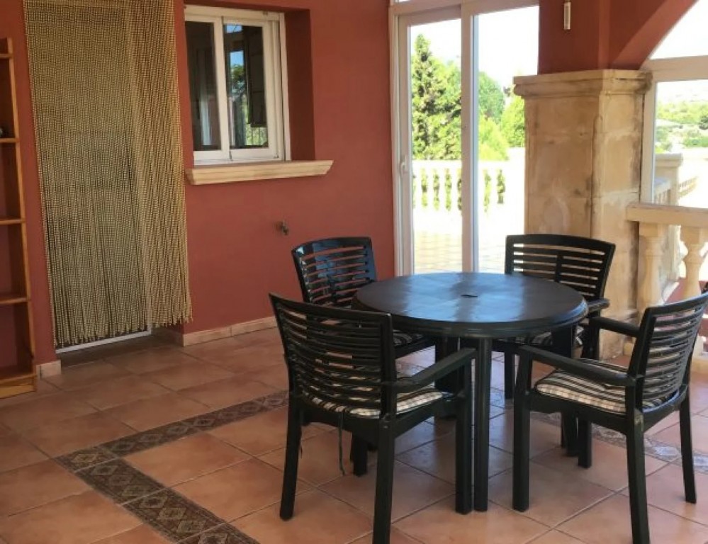Villa for Sale in Alfas del Pi, Alicante