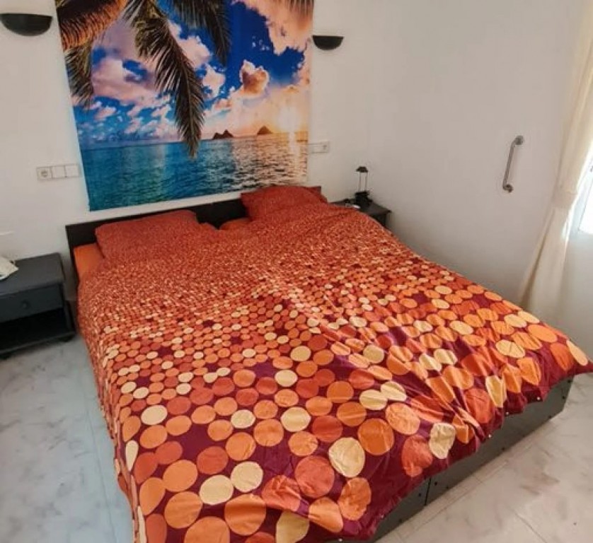 Villa for Sale in Alfas del Pi, Alicante