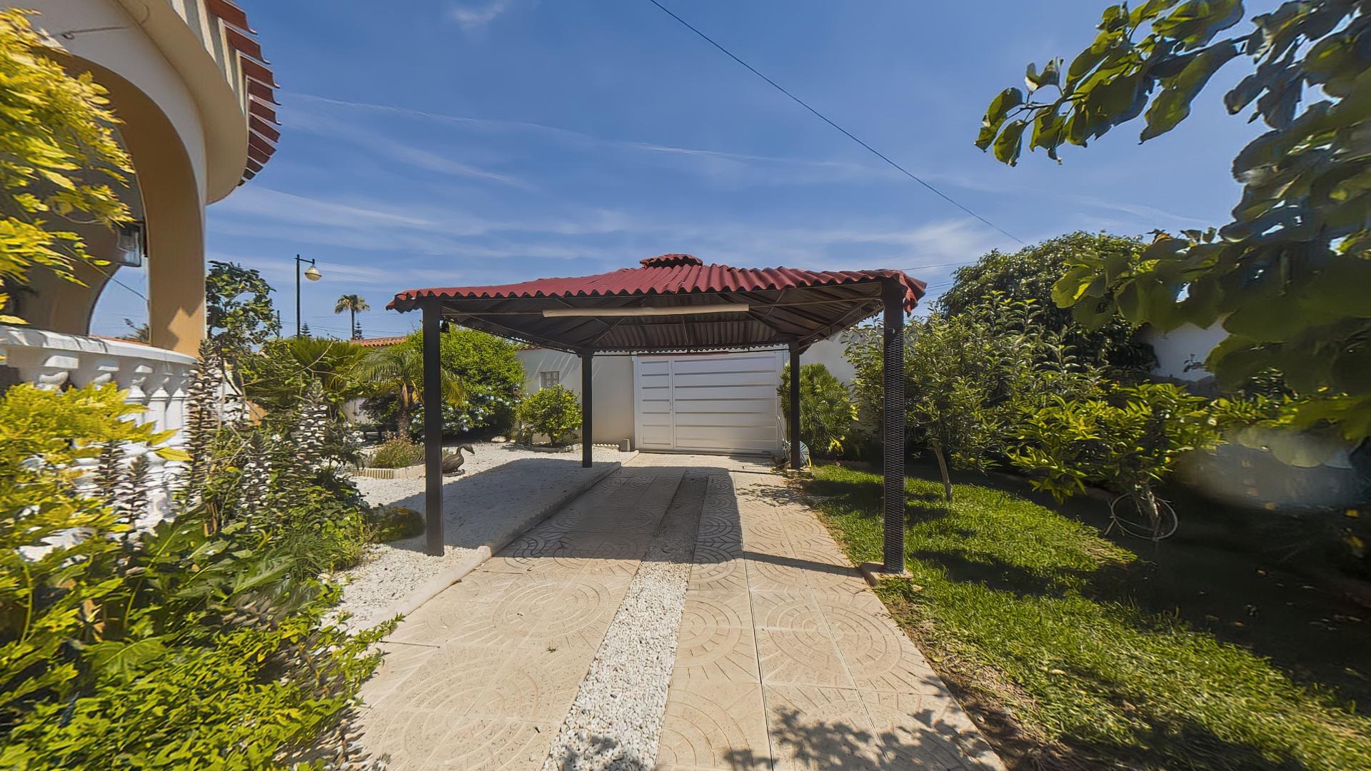 Villa for Sale in Torrevieja, Alicante