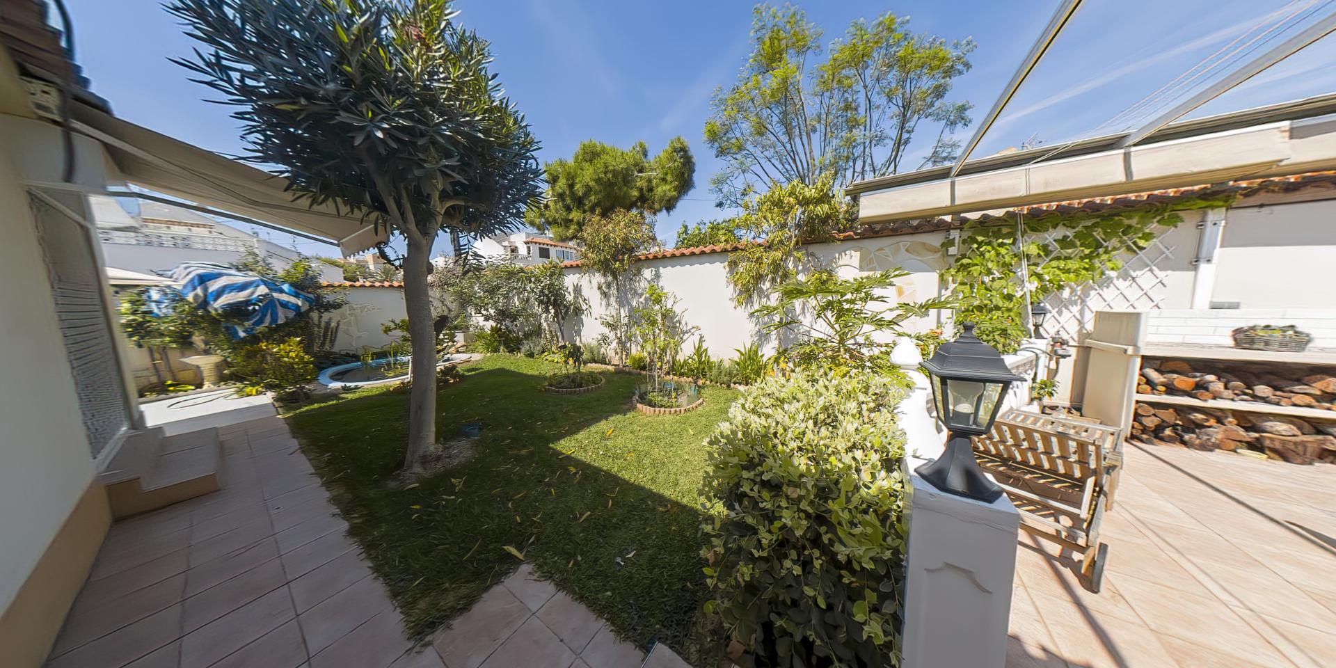 Villa for Sale in Torrevieja, Alicante