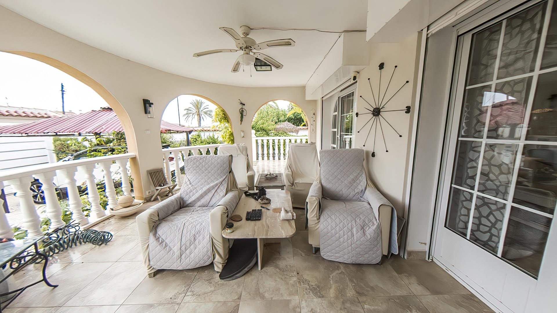 Villa for Sale in Torrevieja, Alicante