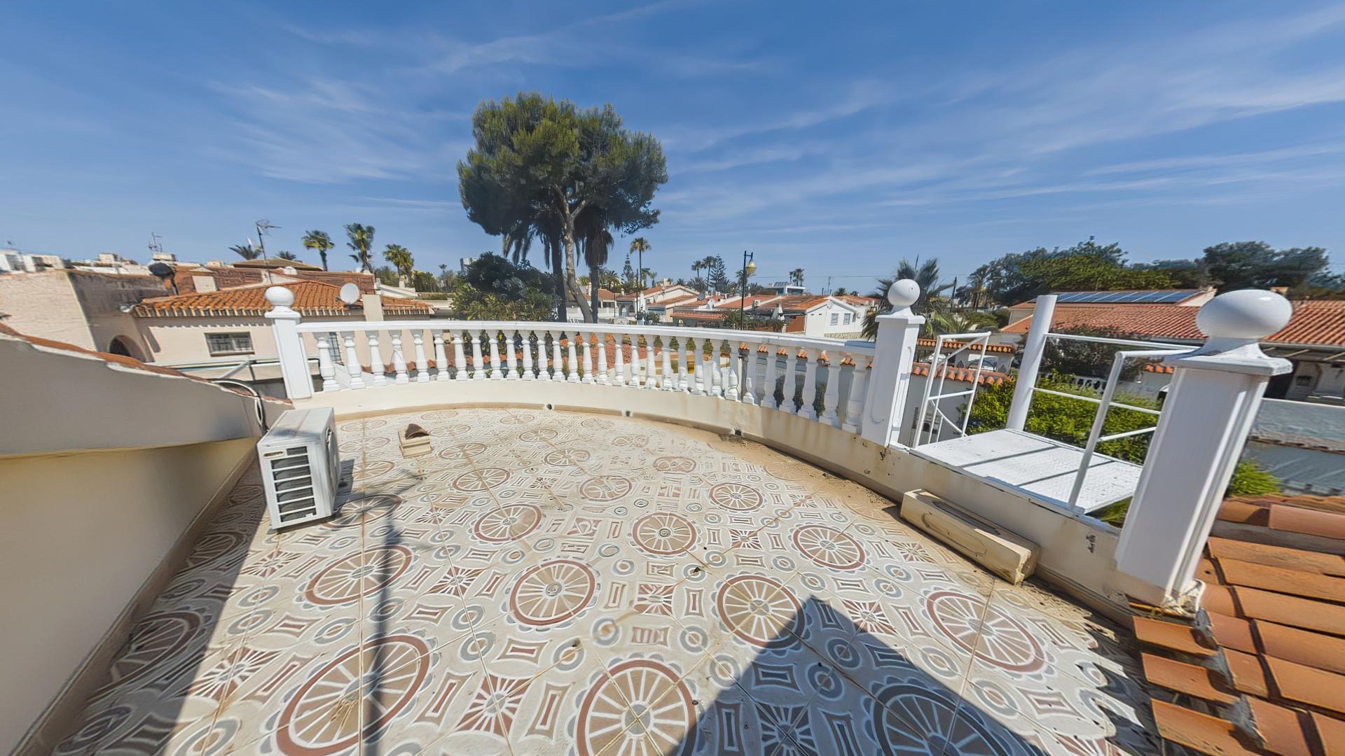Villa for Sale in Torrevieja, Alicante