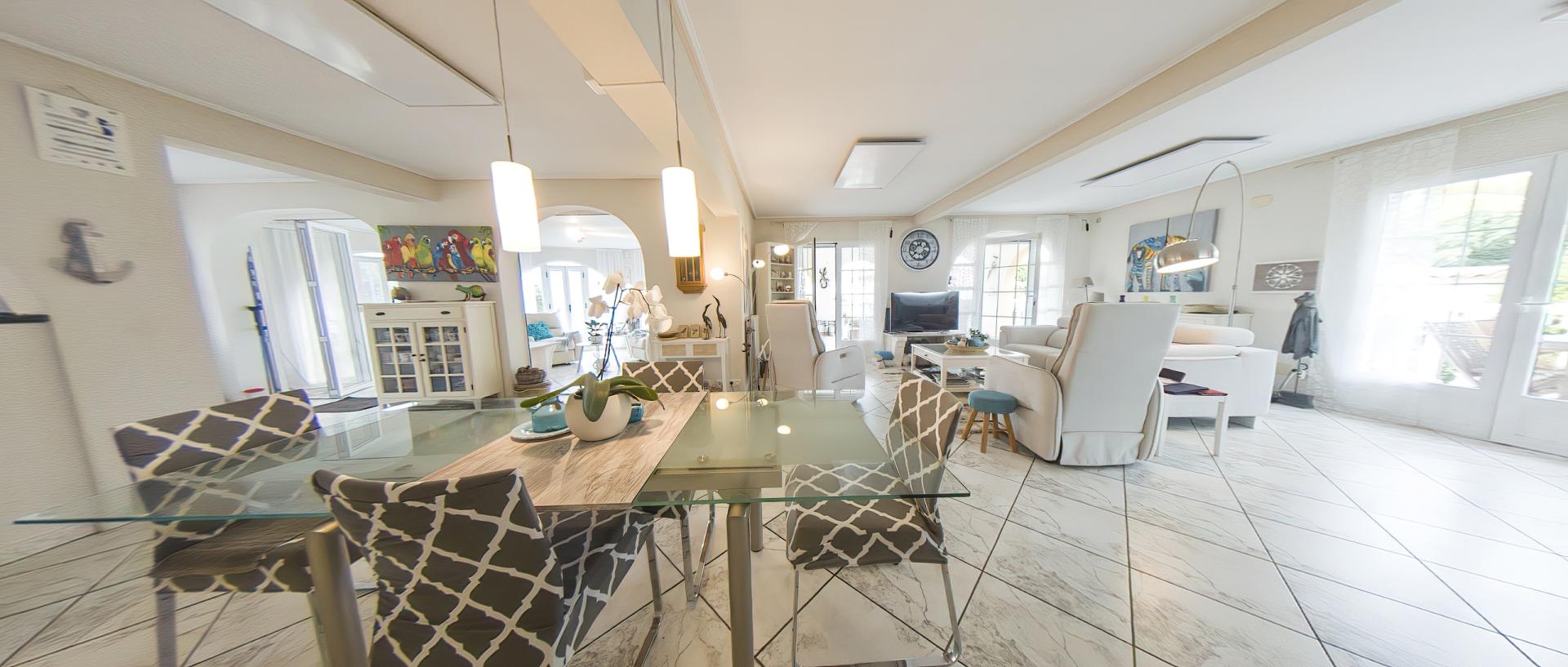 Villa for Sale in Torrevieja, Alicante