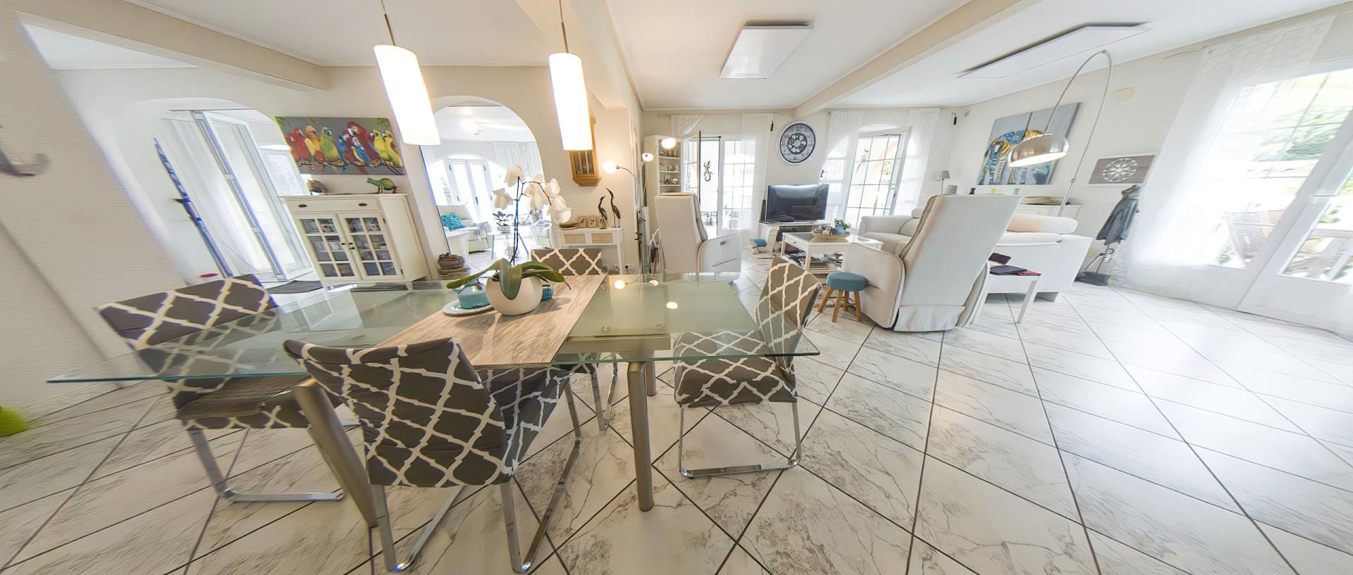 Villa for Sale in Torrevieja, Alicante