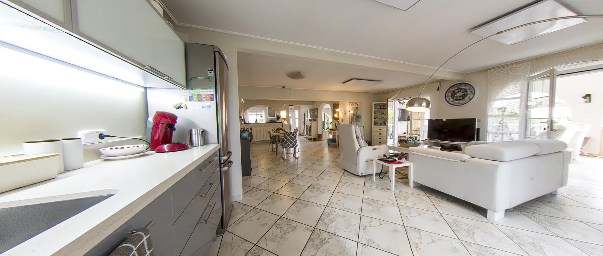 Villa for Sale in Torrevieja, Alicante