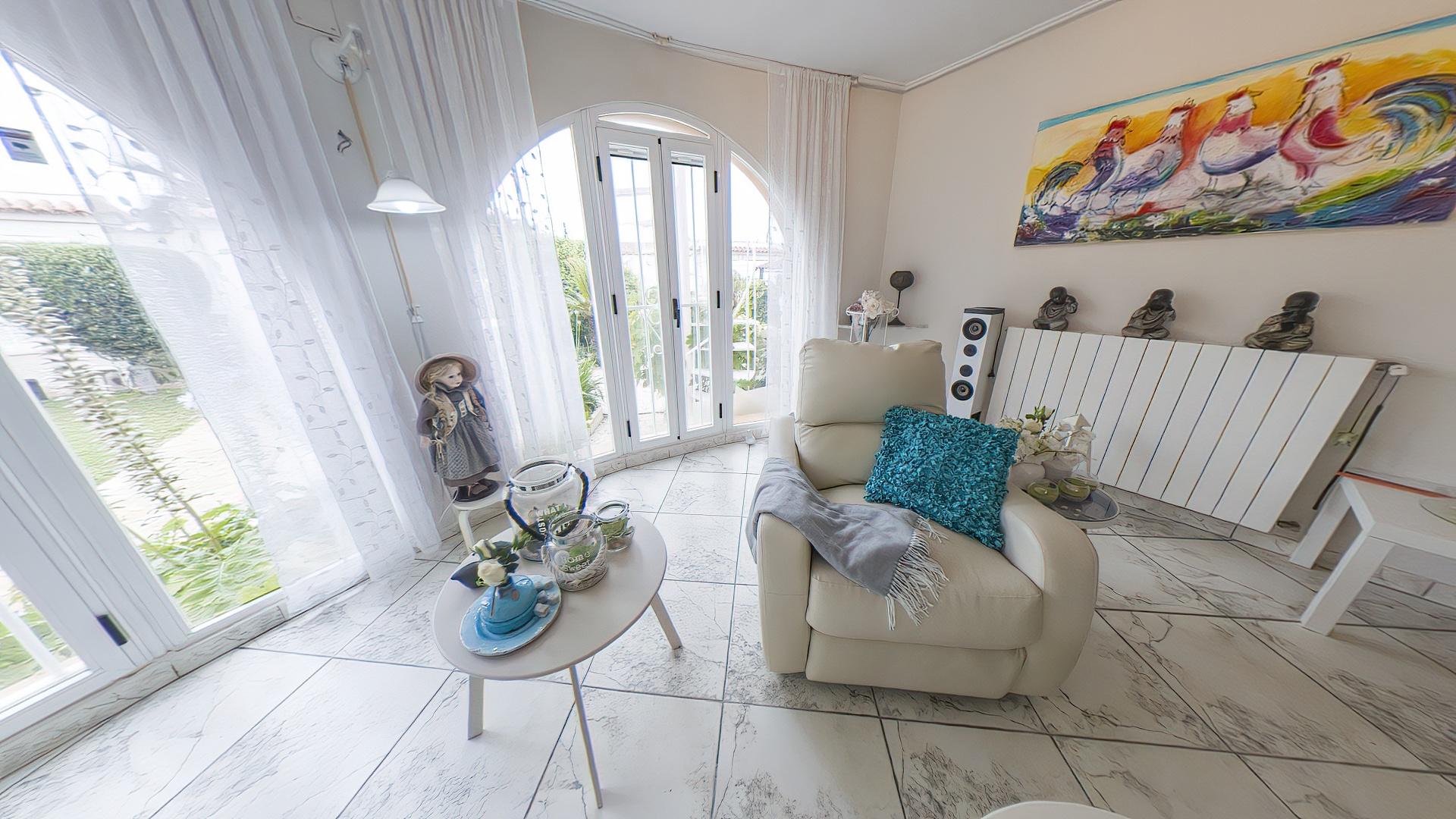 Villa for Sale in Torrevieja, Alicante