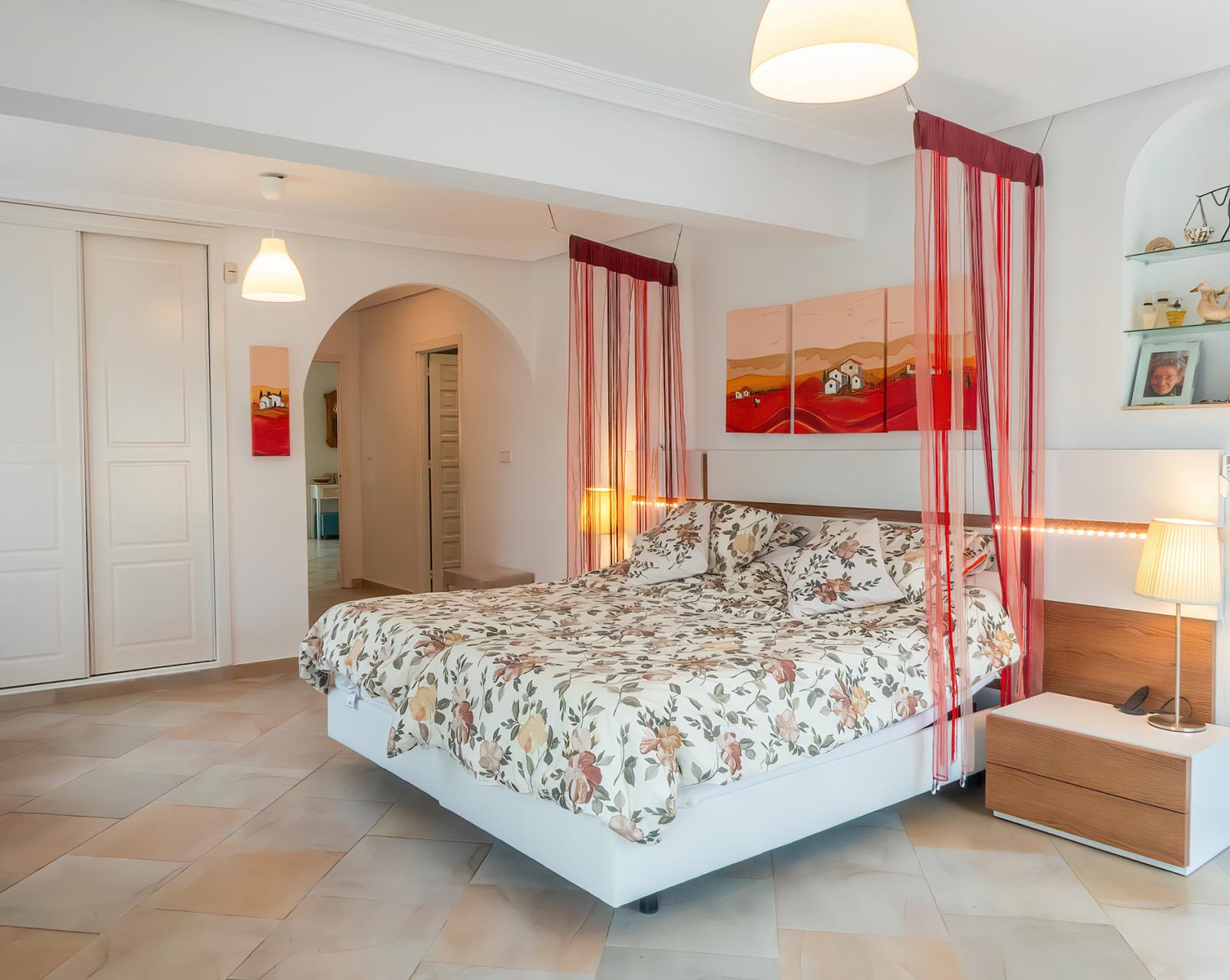 Villa for Sale in Torrevieja, Alicante