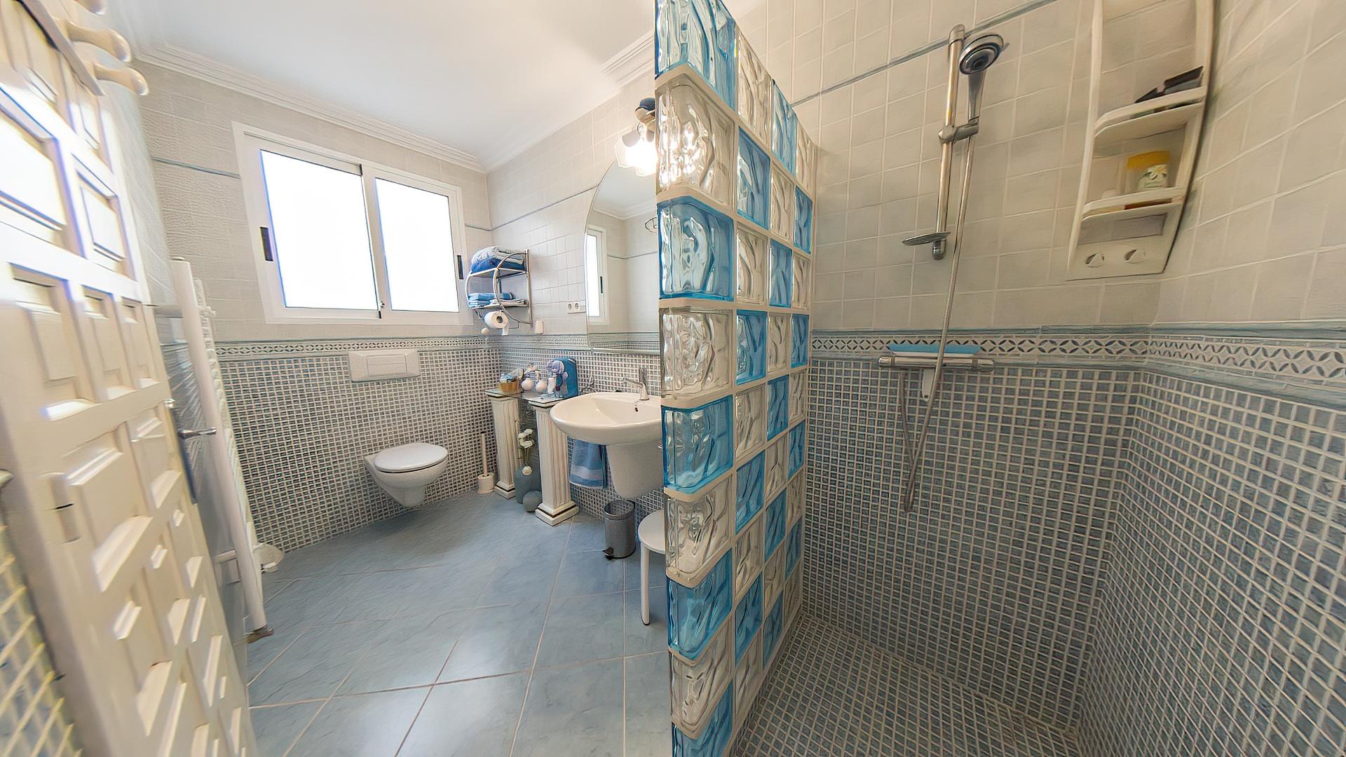 Villa for Sale in Torrevieja, Alicante