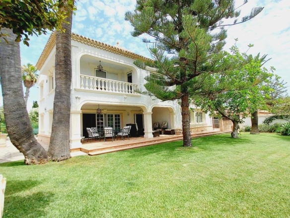 Villa for Sale in Orihuela Costa, Alicante