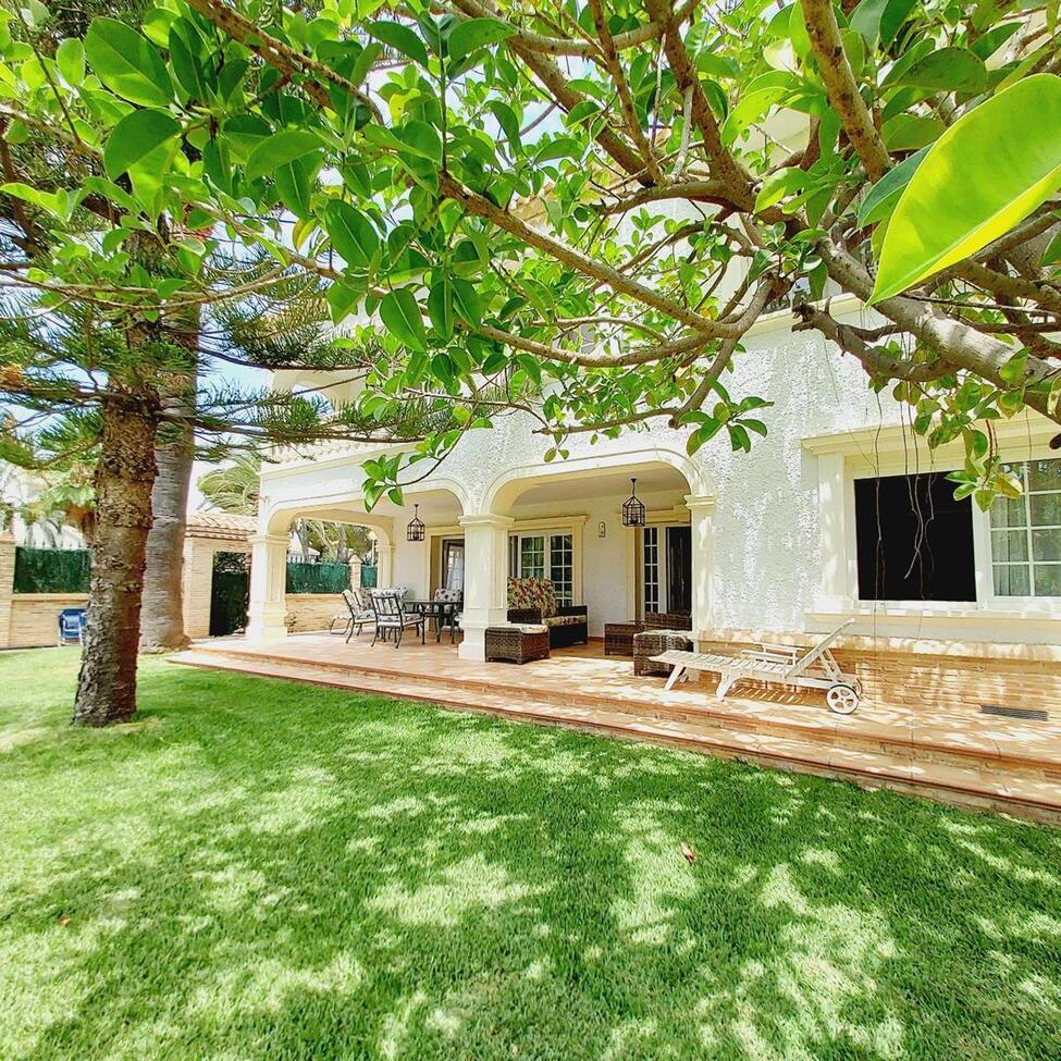 Villa for Sale in Orihuela Costa, Alicante