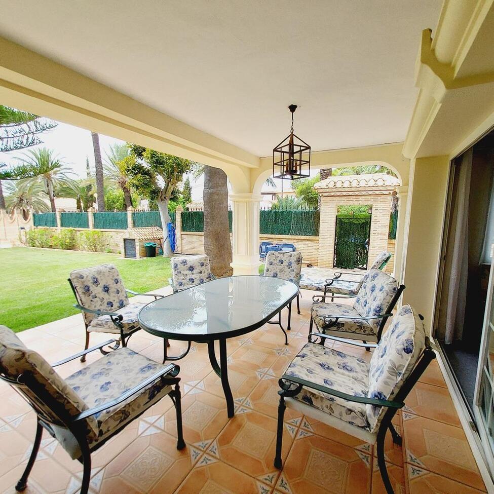 Villa for Sale in Orihuela Costa, Alicante