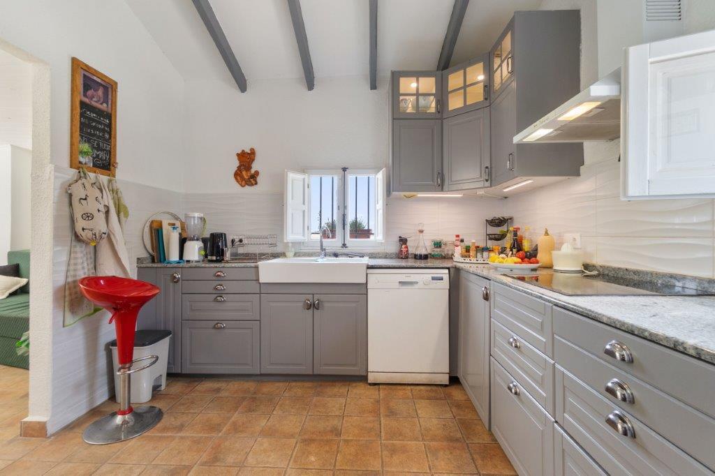 Country House for Sale in Dolores, Alicante
