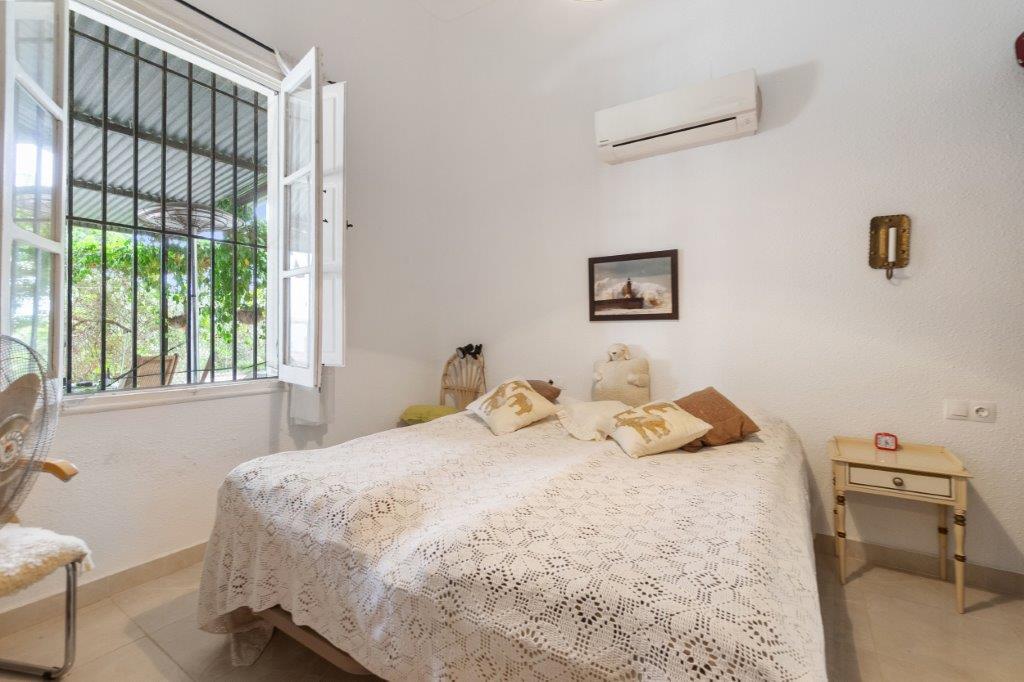 Country House for Sale in Dolores, Alicante