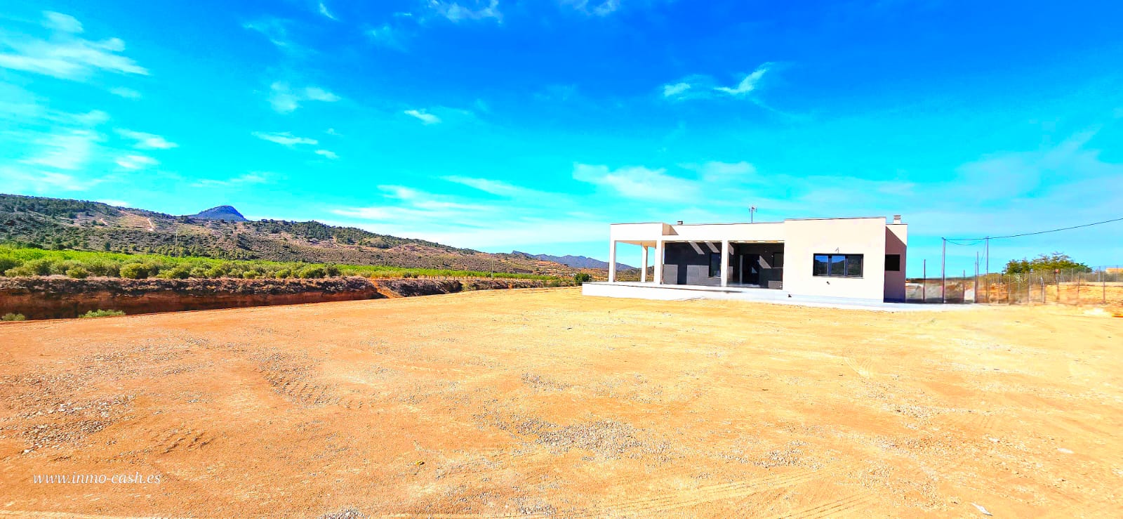 Villa for Sale in Macisvenda, Murcia