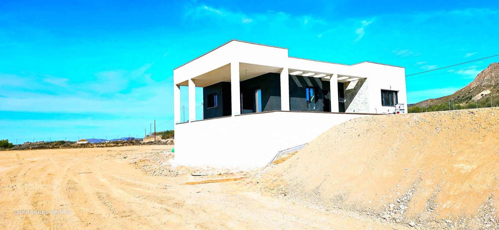 Villa for Sale in Macisvenda, Murcia