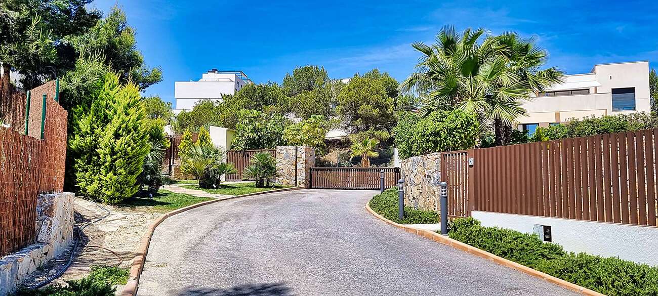 Villa for Sale in Orihuela, Alicante