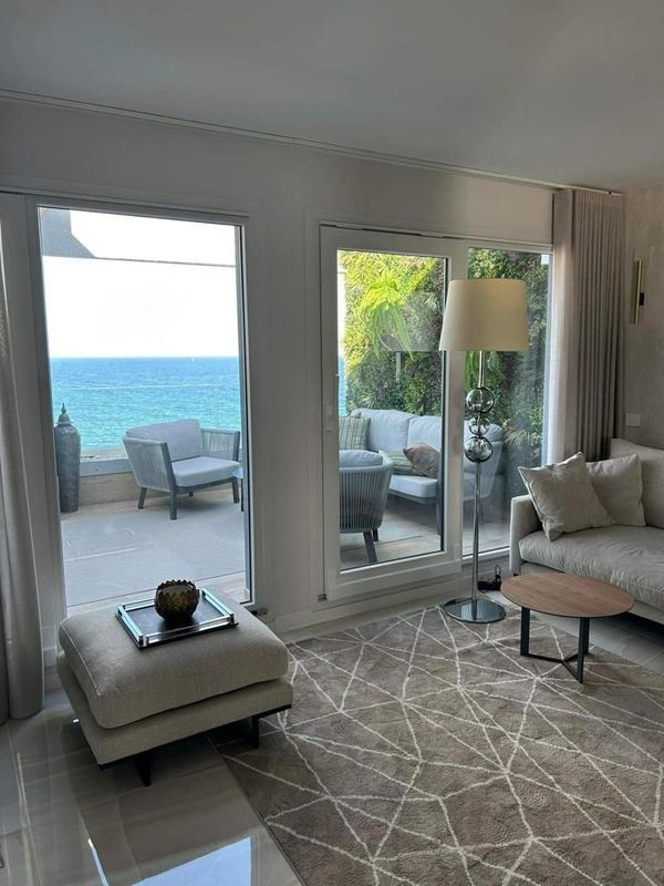Apartment Penthouse for Sale in Punta Prima, Alicante