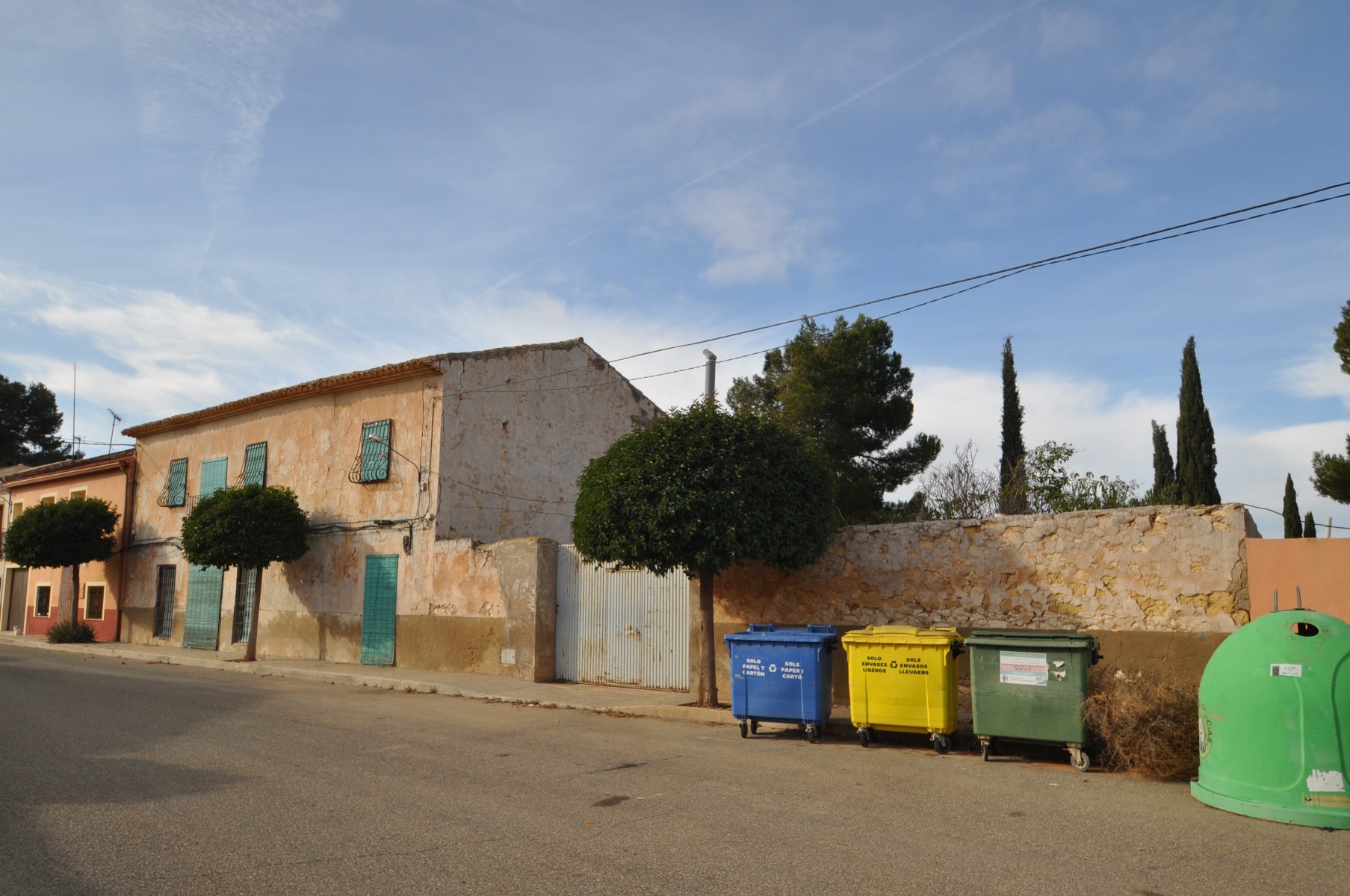 o_1iffssko6193g1cuept31seljjh2n Town House for Sale in Pinoso, Alicante