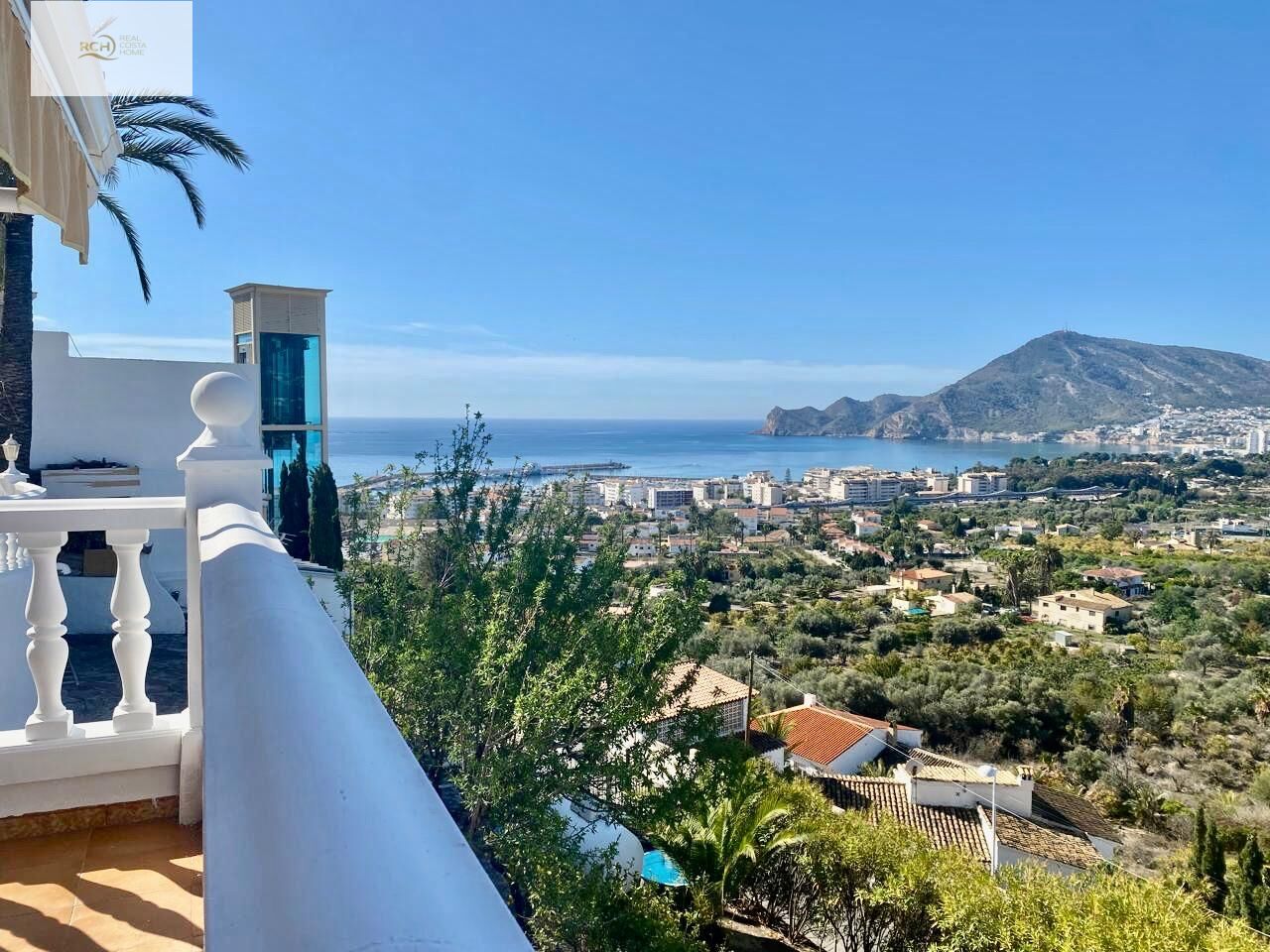6-1 Town House for Sale in Altea, Alicante
