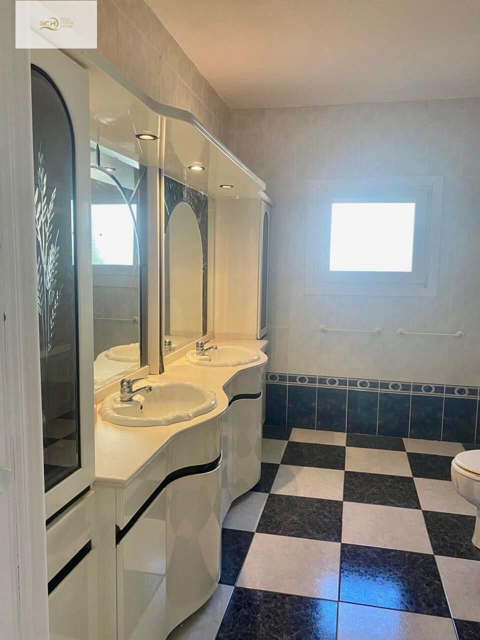 Town House for Sale in Altea, Alicante