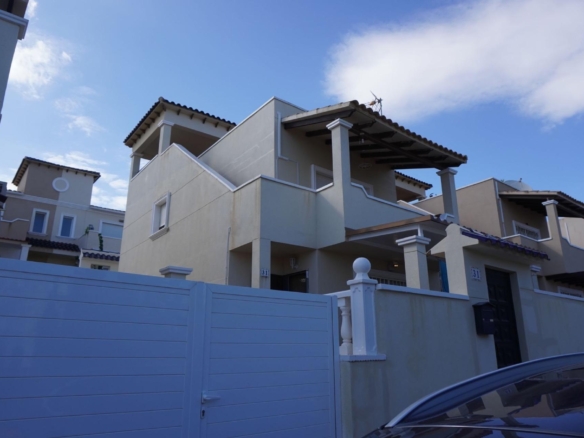 Villa for Sale in San Miguel de Salinas, Alicante