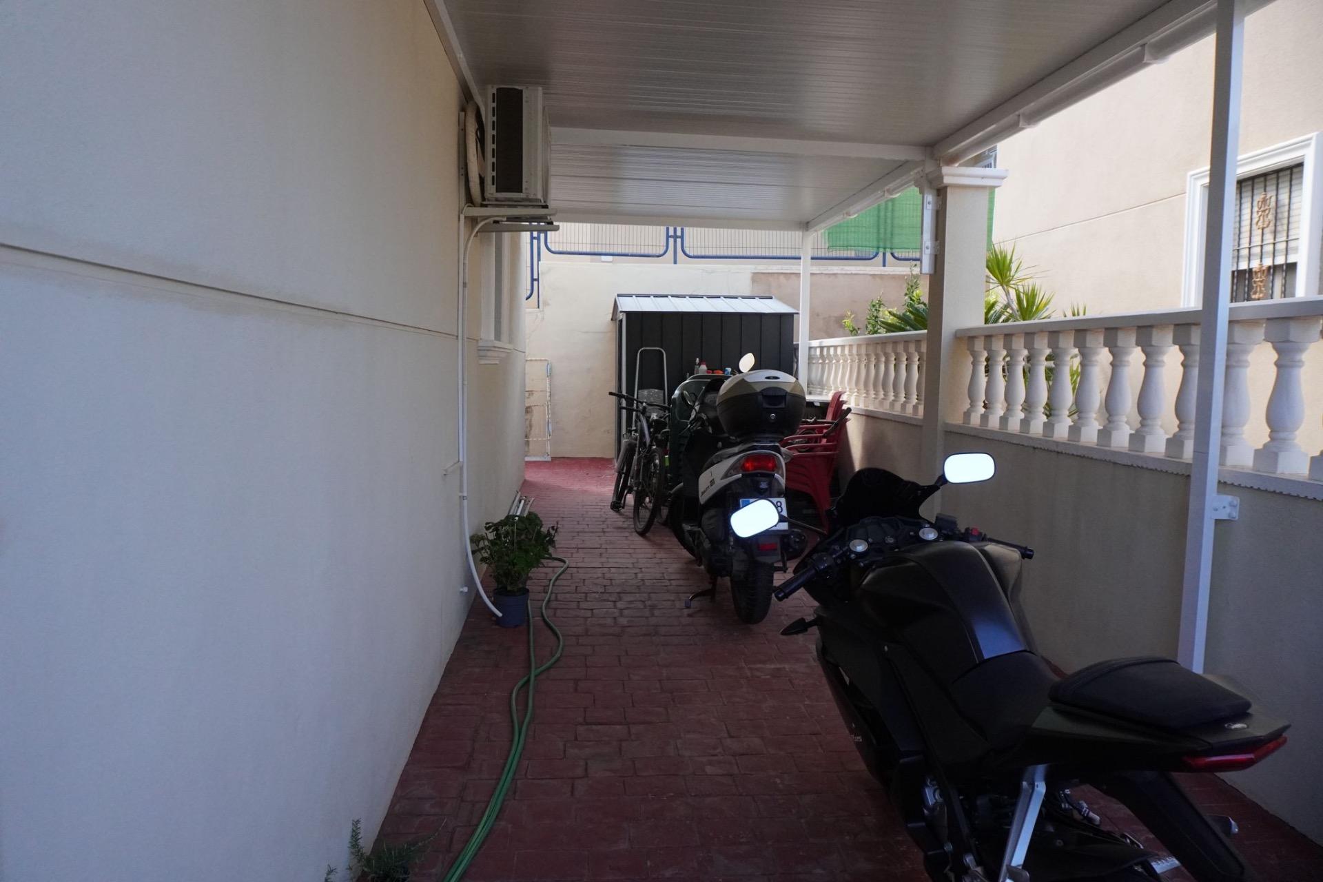 Villa for Sale in San Miguel de Salinas, Alicante