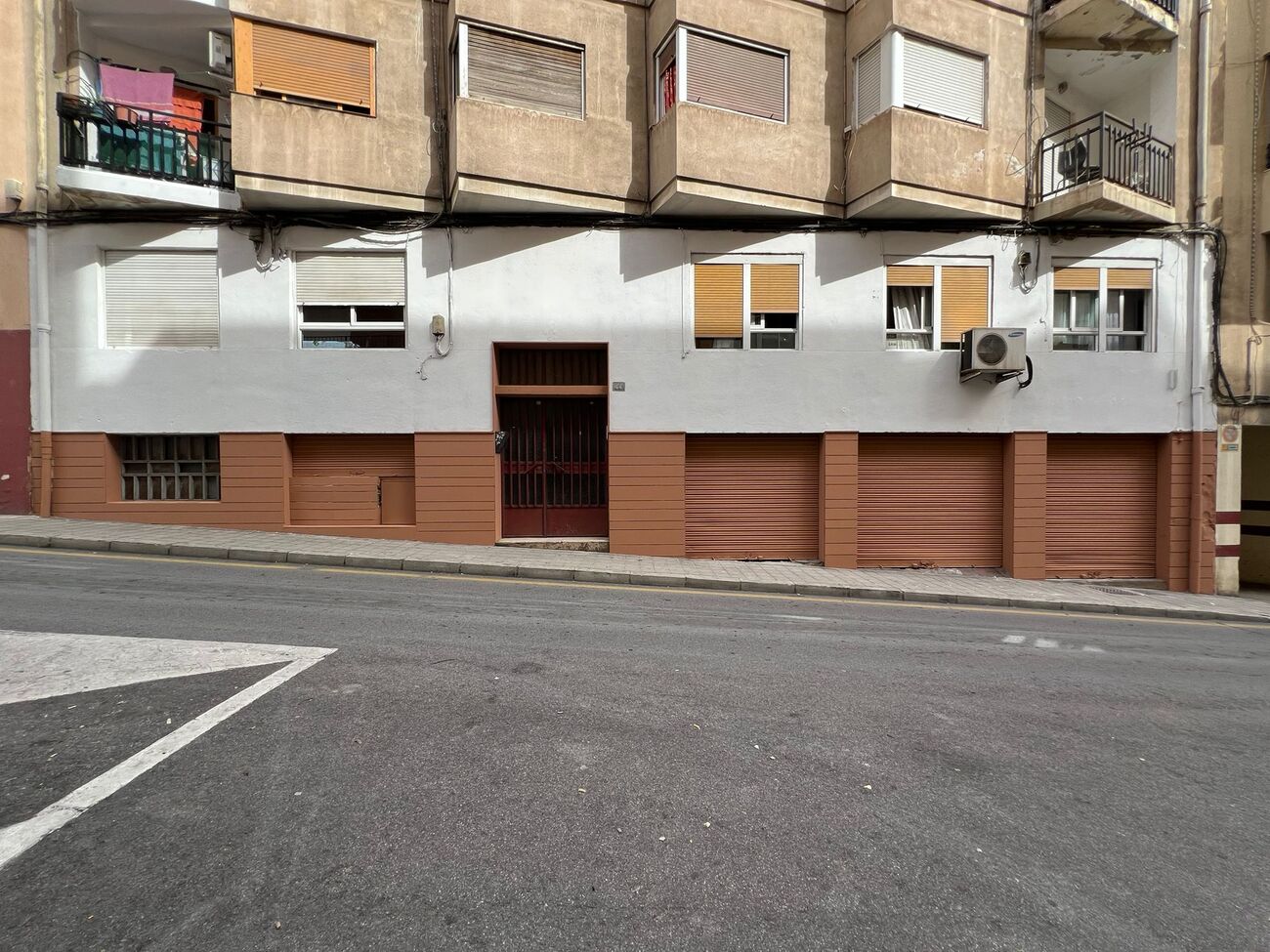 Commercial for Sale in Alicante, Alicante