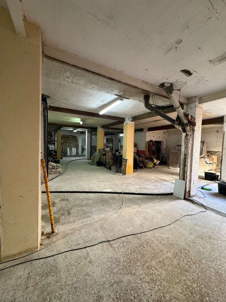 Commercial for Sale in Alicante, Alicante