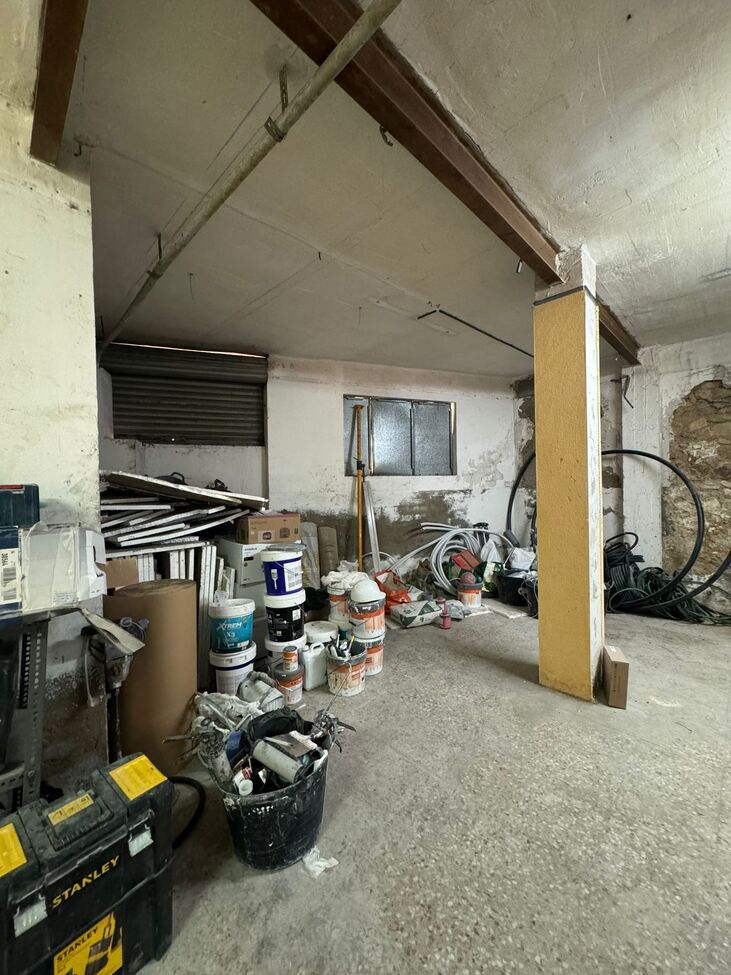 Commercial for Sale in Alicante, Alicante