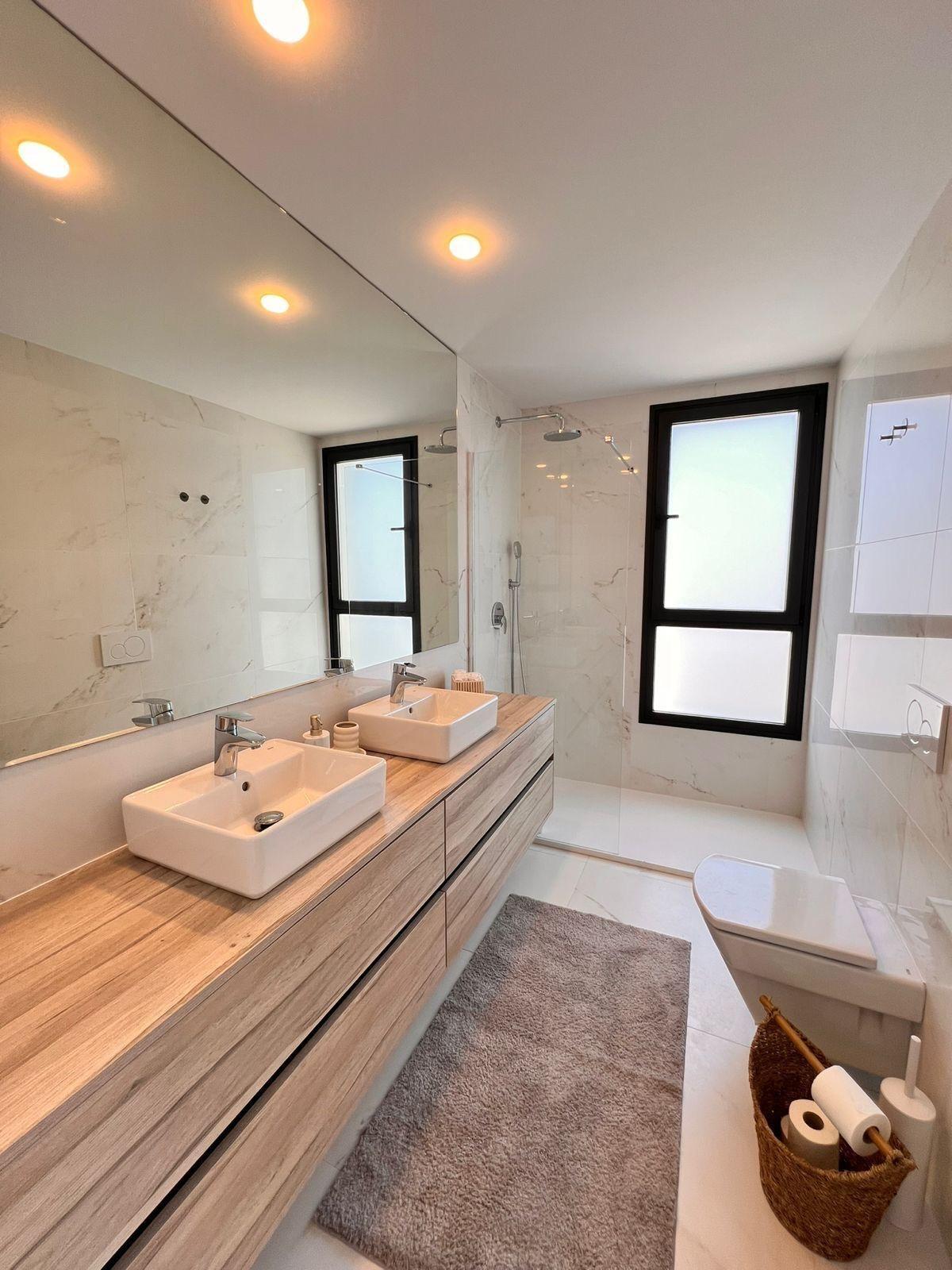 Apartment for Sale in Benidorm, Alicante
