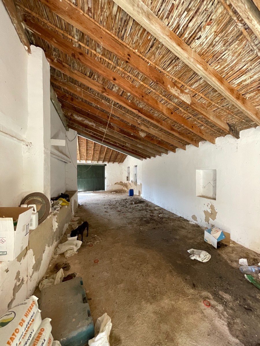 Villa for Sale in Redovan, Alicante