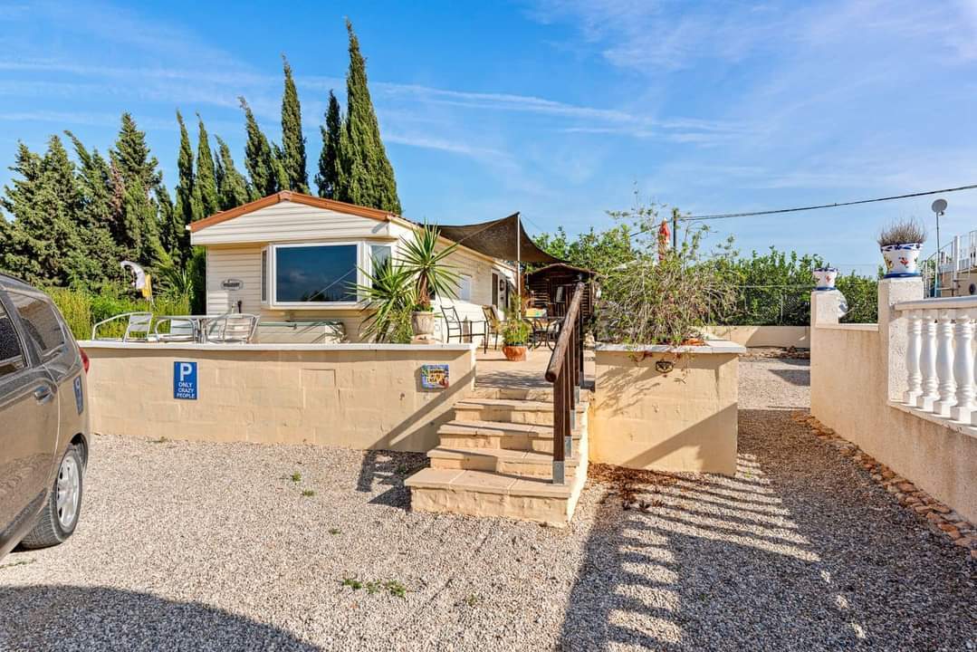 Finca for Sale in Los Montesinos, Alicante