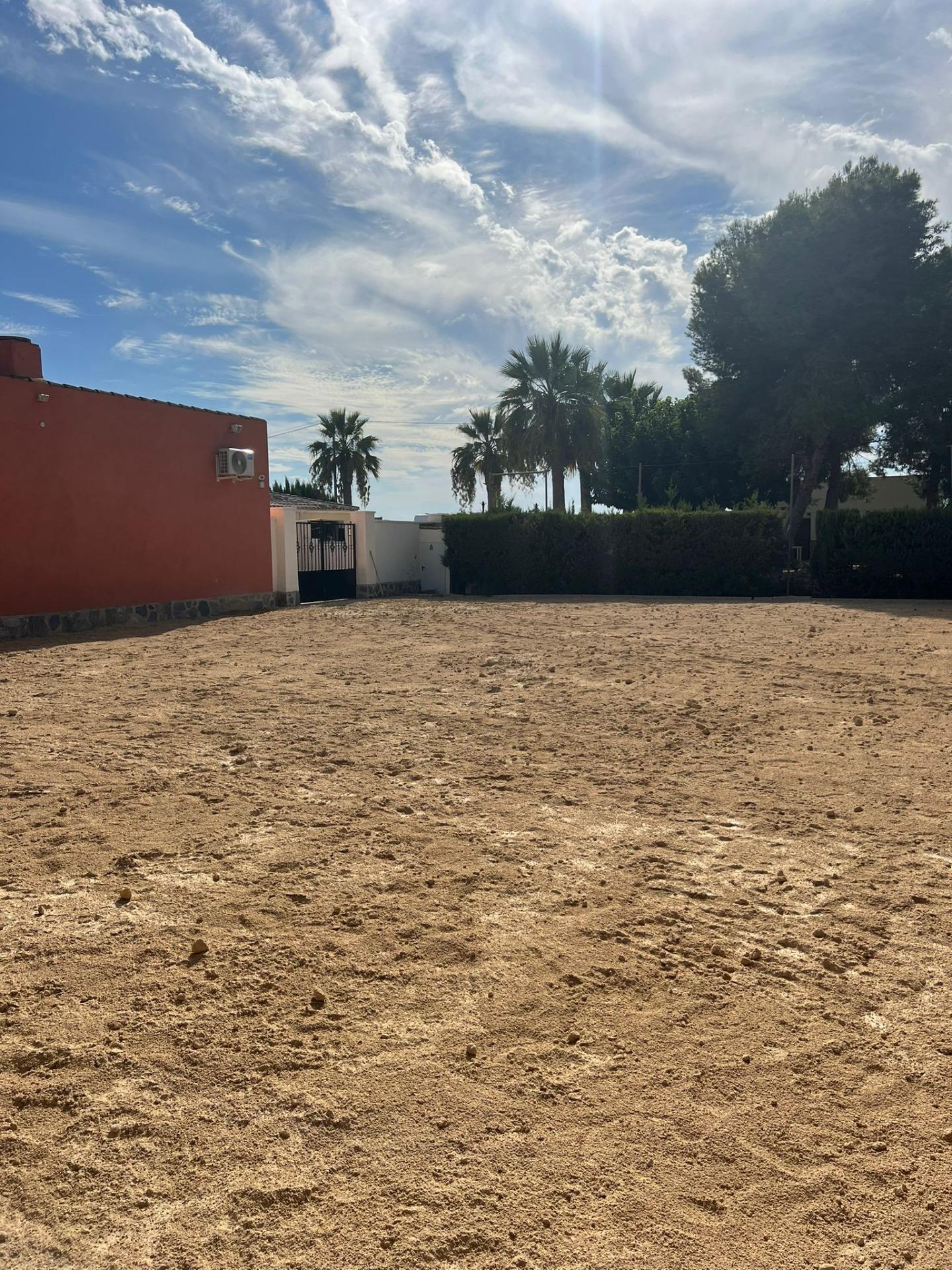 Villa for Sale in Almoradi, Alicante