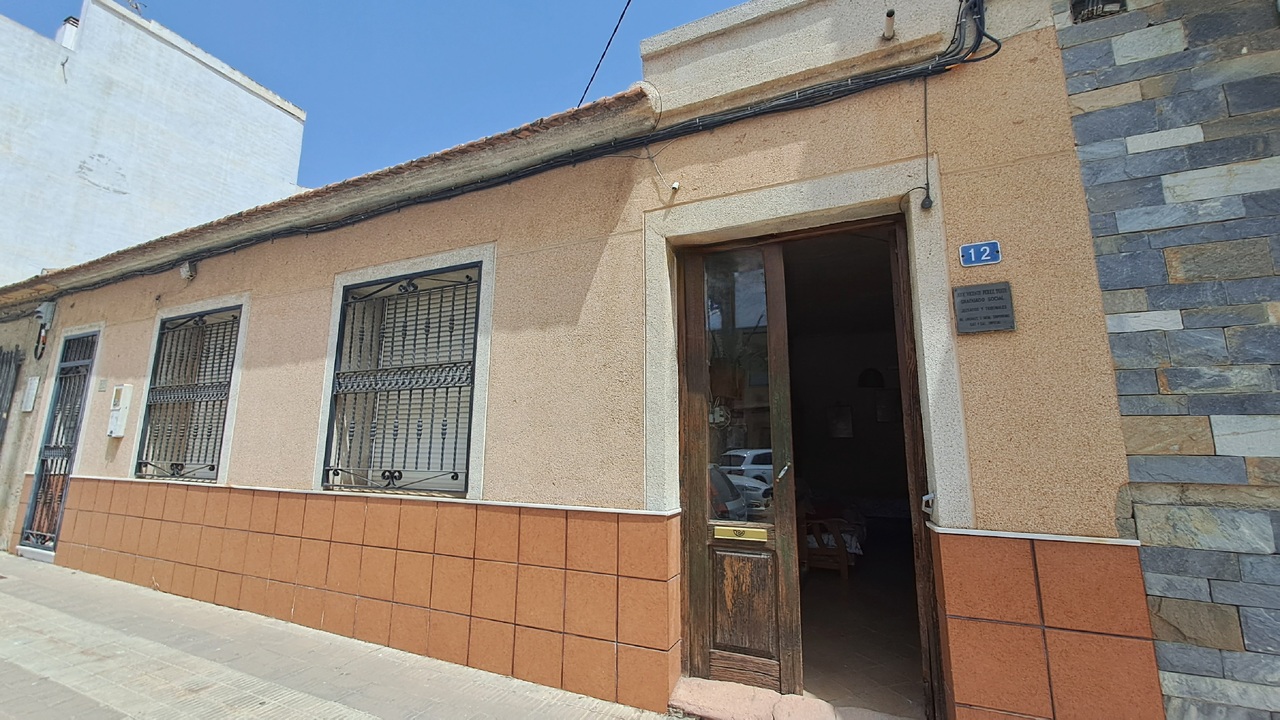 Villa for Sale in Los Montesinos, Alicante