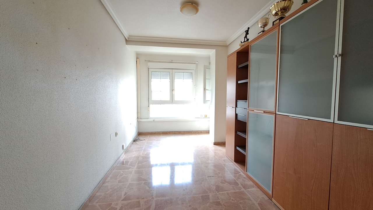 Apartment for Sale in Torrevieja, Alicante
