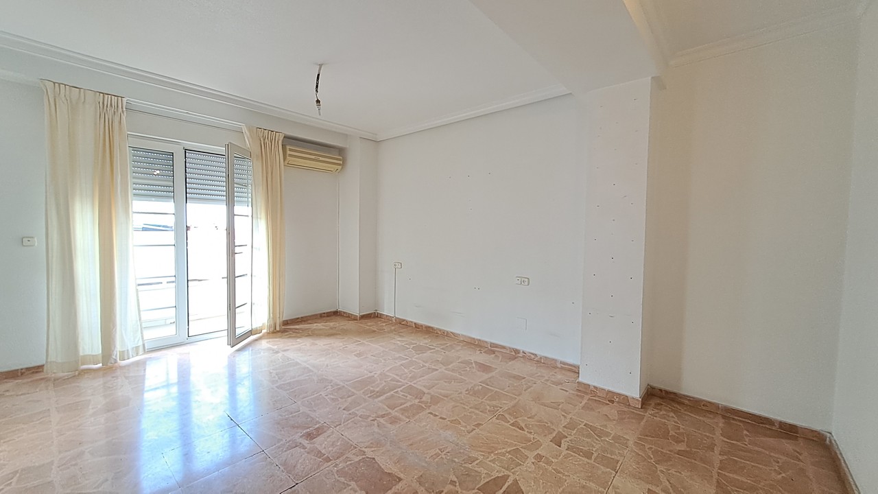 Apartment for Sale in Torrevieja, Alicante