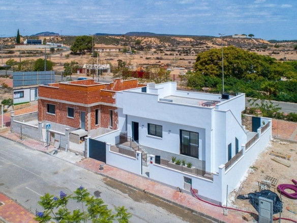 New Build Semi Detached Villas in Sucina: last unit Fully Equipped and Ready to Move In