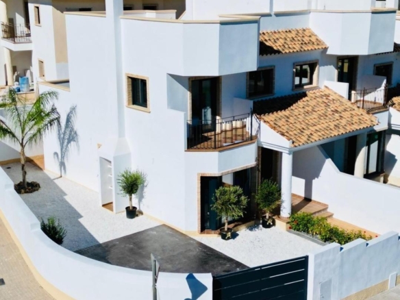 New Bungalows and Townhouses in Cox, Alicante