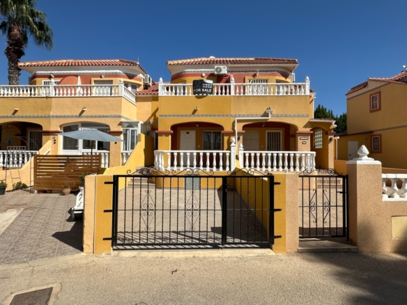 Town House in Orihuela Costa – YC465815