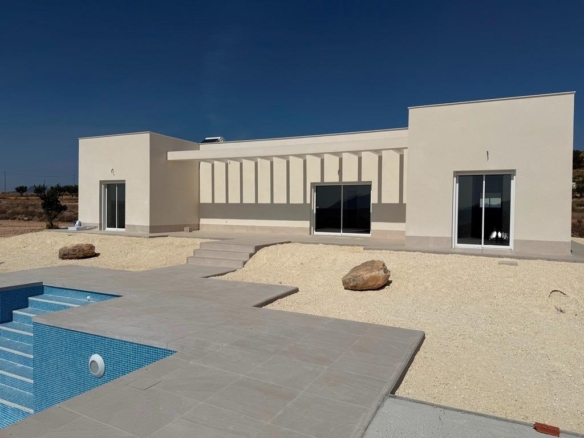 New build villas in Pinoso on rural plots – YC411154