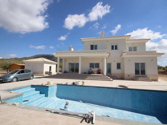 New build villas in Pinoso on rural plots – YC411158