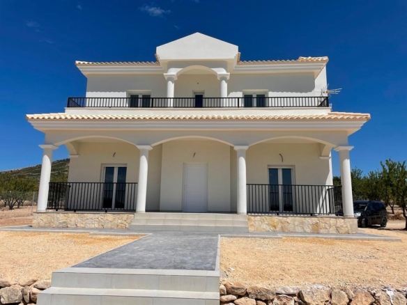 NEW BUILD VILLAS IN PINOSO – YC413665
