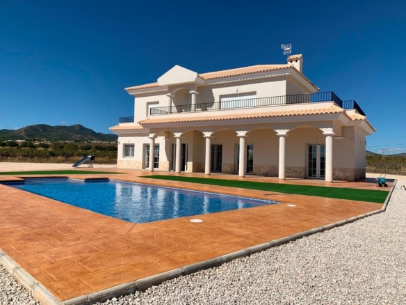 NEW BUILD VILLAS IN PINOSO – YC413673