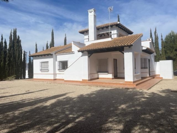 KEY READY VILLA IN FUENTE ALAMO, MURCIA – YC414045